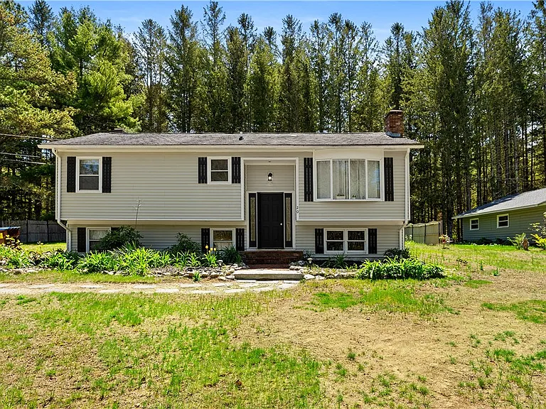 20 Nipmuc Trl — Photo 1