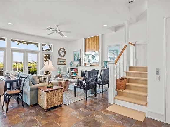 5th image of 3700 Island Moorings Pkwy APT 20