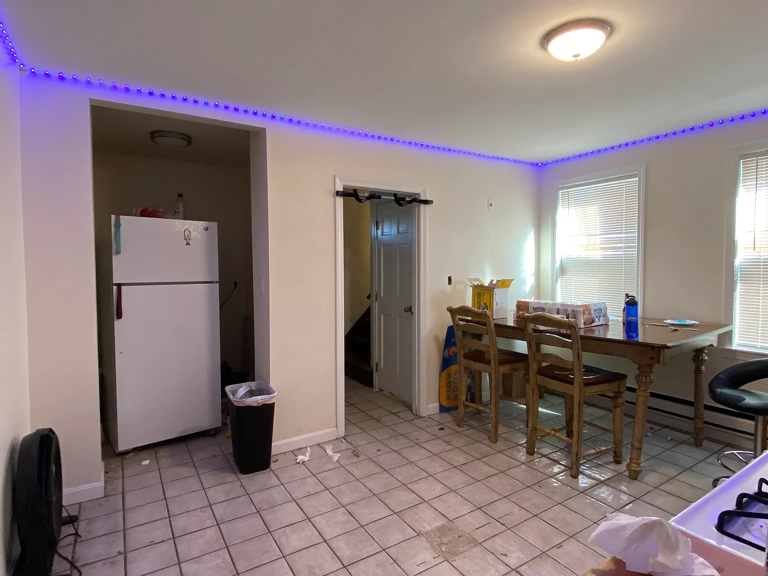 9 bed, 2400 sqft, $13,500 — Photo 4