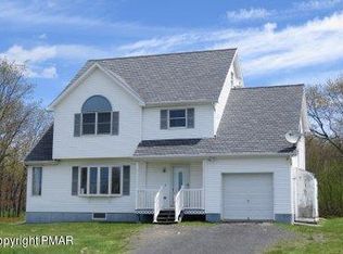 2710 Vista Dr, Blakeslee, PA 18610