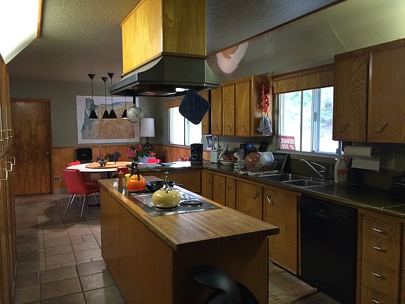 5th image of 254 NE Ginseng Dr