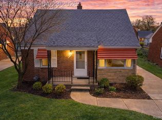 3539 Huron St, Dearborn, MI 48124