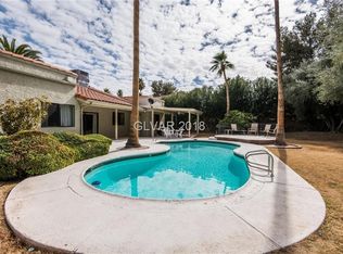 2405 Viewpoint Dr, Henderson, NV 89014