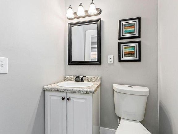 4th image of 494 Kimball Pl