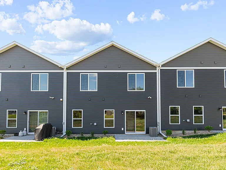 Sweetwater Townhomes — Photo 24