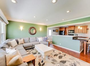 8701 Northwood Pkwy, New Hope, MN 55427