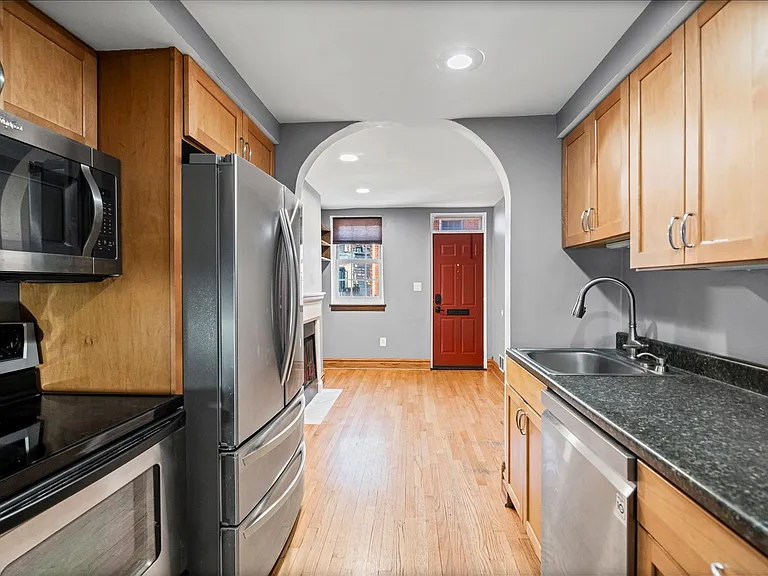 900 Harden Ct — Photo 15