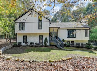 750 Jones Rd, Roswell, GA 30075