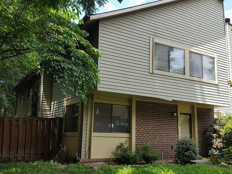 10699 Spring Oak Ct — Photo 1