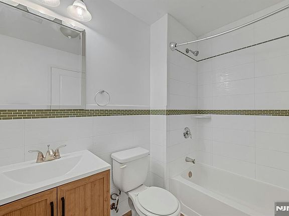 2nd image of 251 Berry St #251