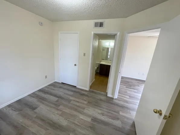 716 Benge Dr APT 205, Arlington, TX 76013