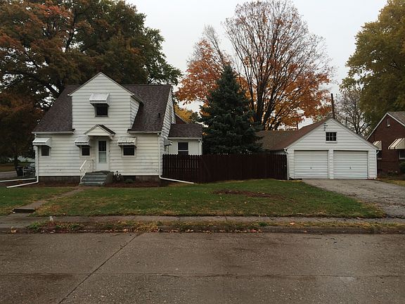 3rd image of 2105 Fillmore St