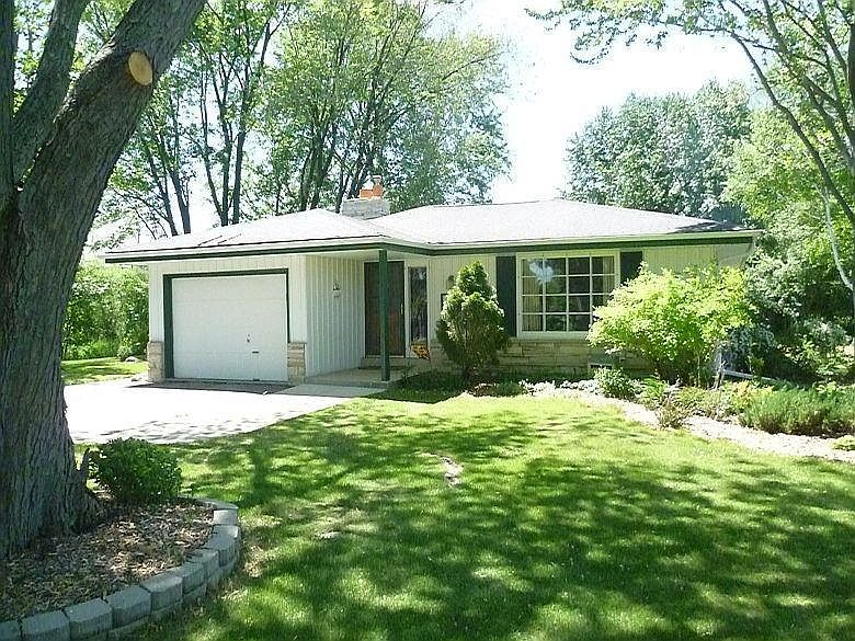1st image of W129N8411 Revere Dr