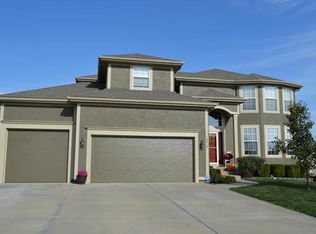 19410 W 208th St, Spring Hill, KS 66083