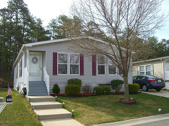 3rd image of 1008 Fernwood Way