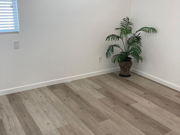 Beautiful wood like floorplanks