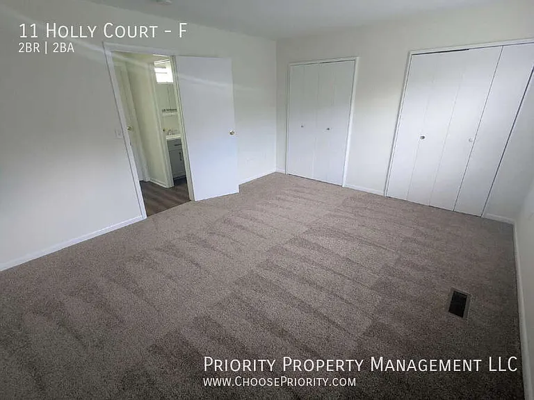 11 Holly Ct #F — Photo 11