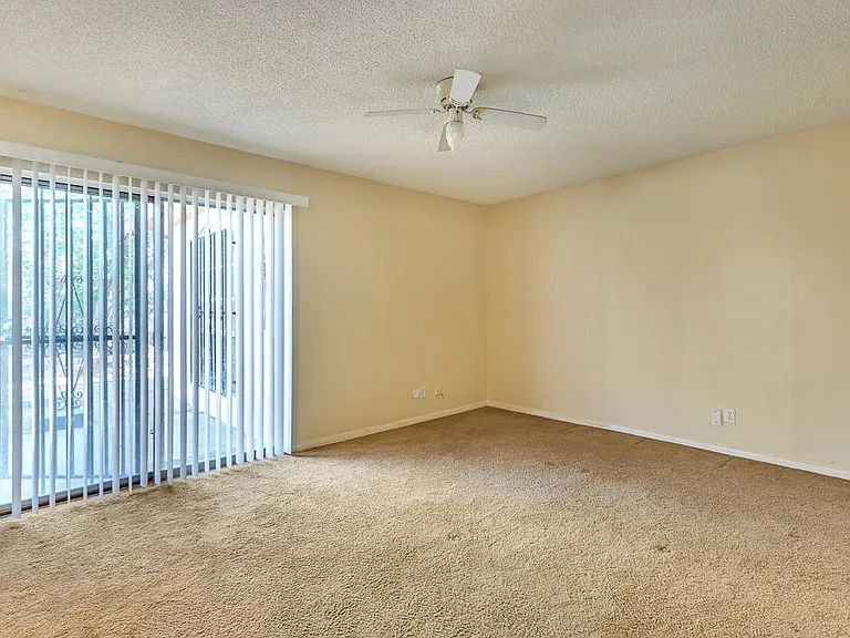 301 Los Nietos Ct — Photo 31
