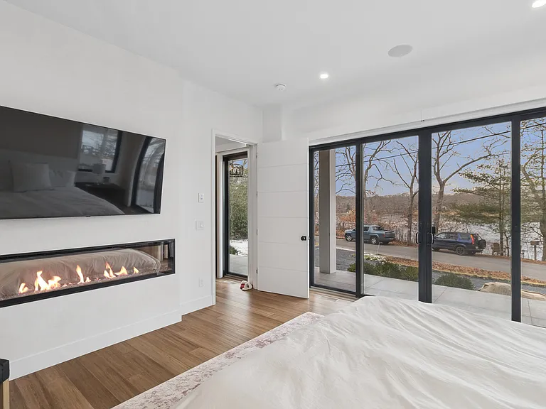124 Big Fresh Pond Rd — Photo 24