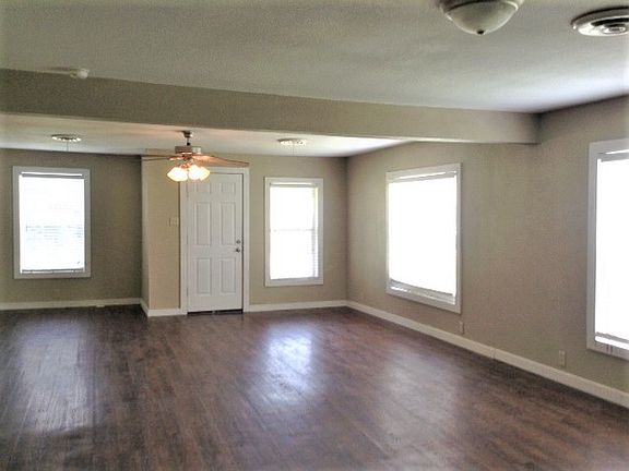 5th image of 413 Avenue F