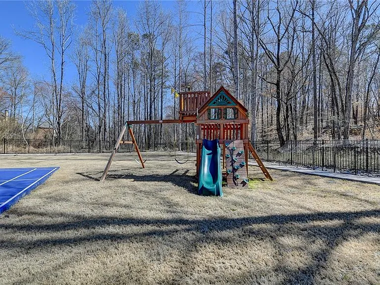 2230 Manor Creek Ct — Photo 53
