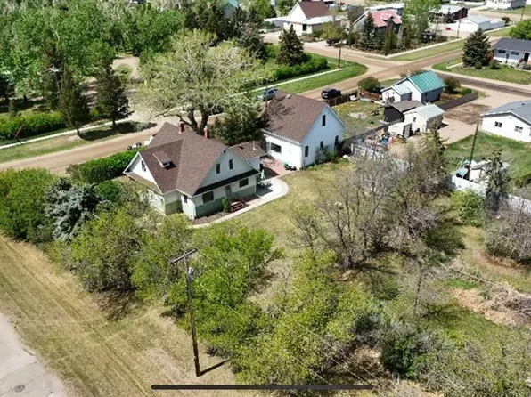 5 4th St SW, Champion, AB T0L 0R0