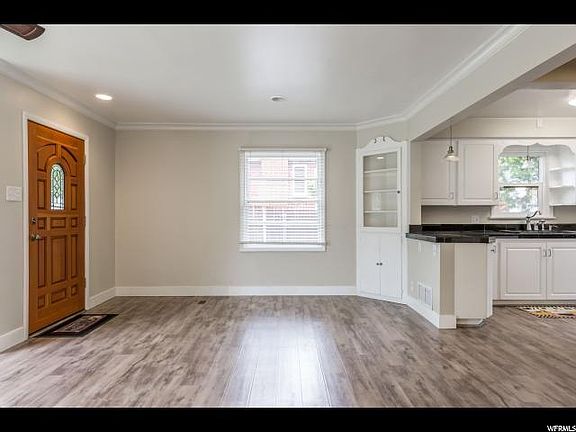 5th image of 2232 E Vimont Ave