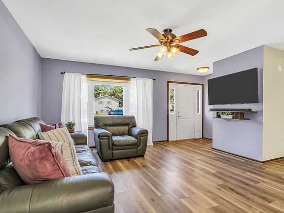 3rd image of 2420 SE Thornwood Dr