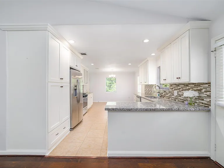 3422 Rustling Pines St — Photo 9