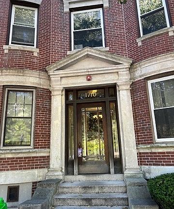 4th image of 1710 Commonwealth Ave APT 3