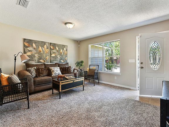 4th image of 1040 E Mimosa Cove Ct