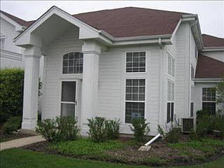 1st image of 1336 Spencer Ln Unit Na