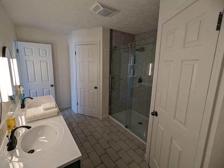 21 Valleyview Cv — Photo 6