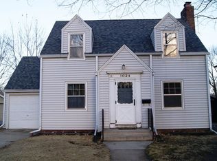 1024 Ridgewood Ave, Ames, IA 50010