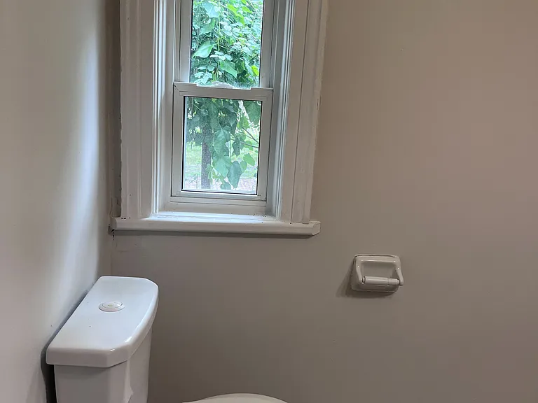 22156 Leslie St — Photo 21
