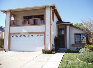 402 Turquoise Dr, Hercules, CA 94547