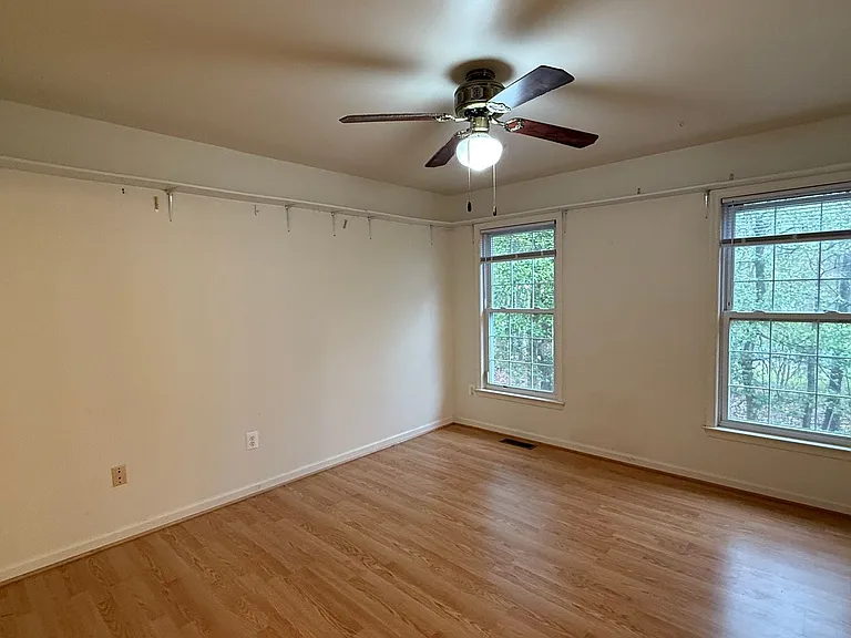 8607 Leslie Ct — Photo 7