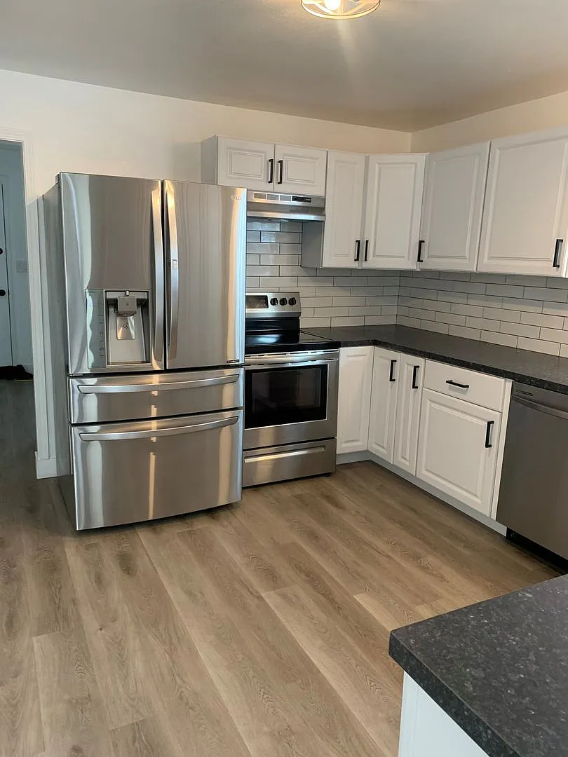 2 Bedroom 1 Bath Home — Photo 4