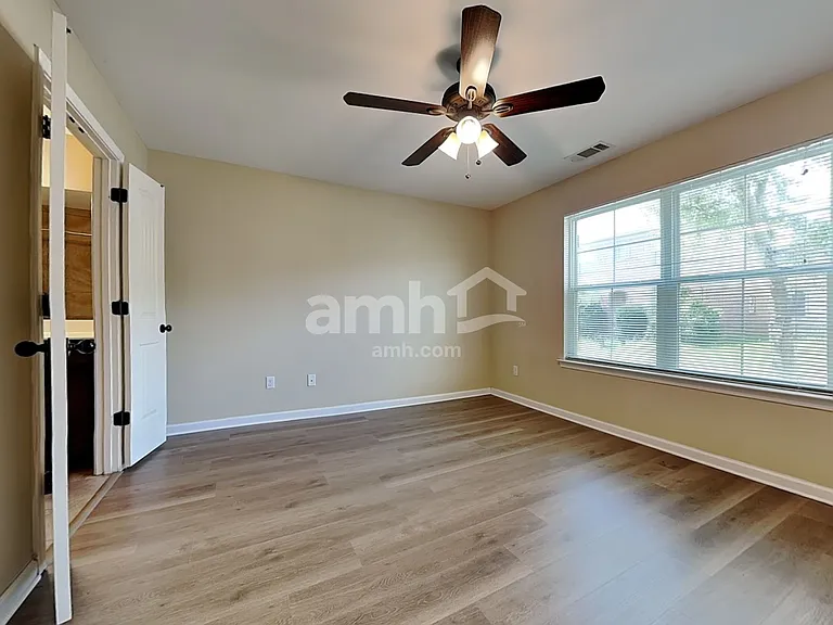 10185 Sorrento Pl — Photo 9