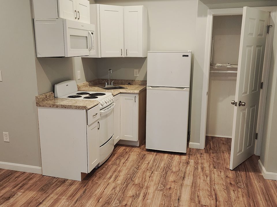 1st image of 776 Main St #20