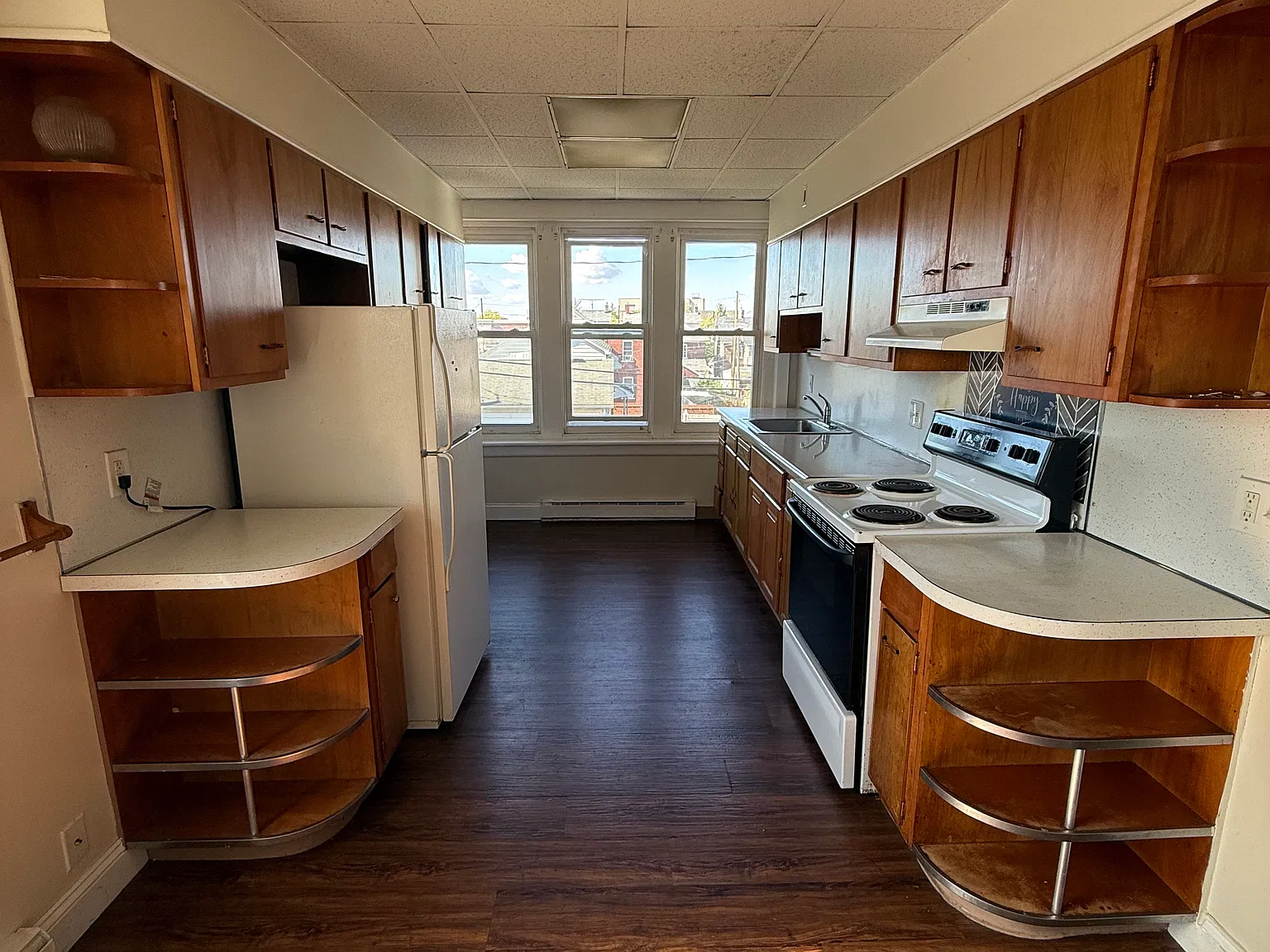3 bed, 1500 sqft, $1,800 — Photo 2