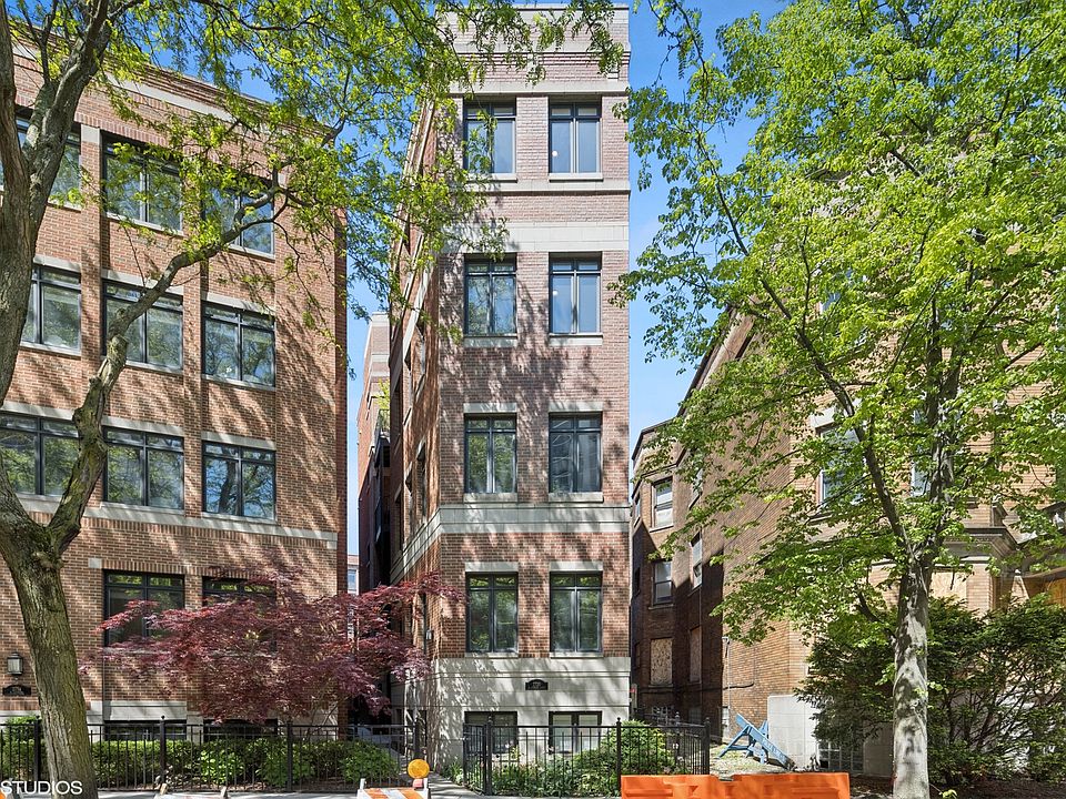 1st image of 2720 N Lehmann Ct APT 4