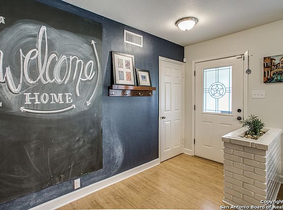 4th image of 10915 Auldine Dr
