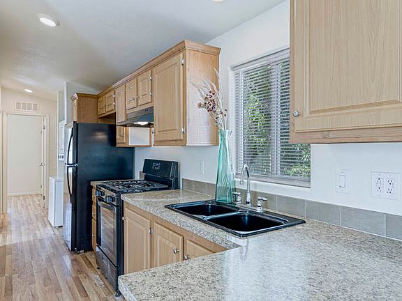 4th image of 5505 N Shannon Rd #71