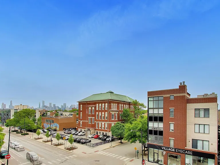 1902 W Division St #4S — Photo 12