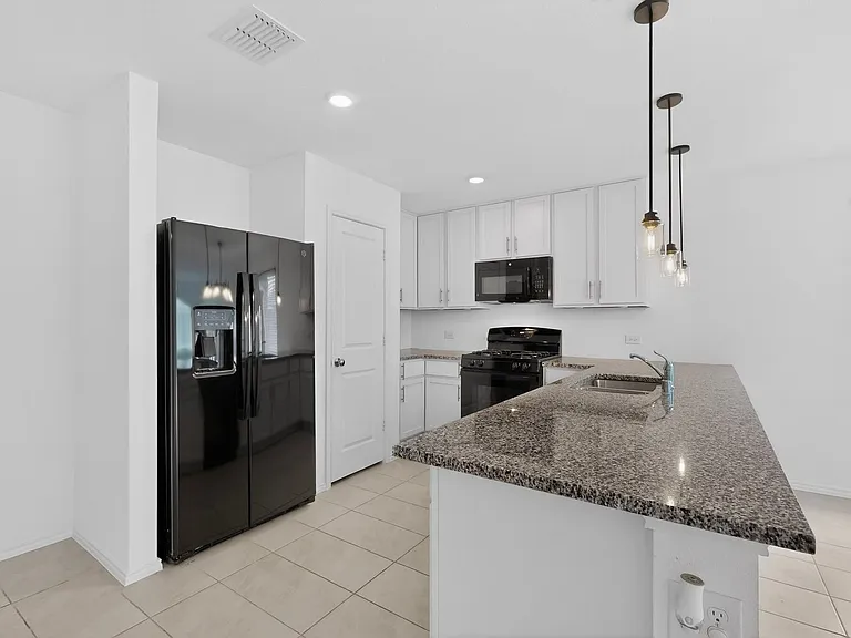 1430 Everett Gardens Way — Photo 13
