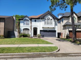 4338 Effie St, Bellaire, TX 77401