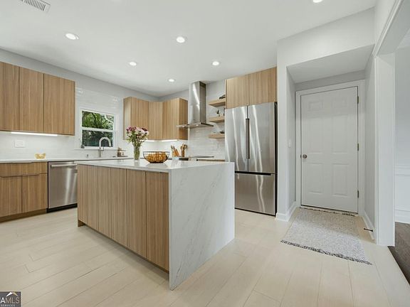 5th image of 7155 Fawn Lake Dr