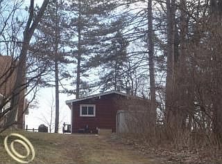 3rd image of 1590 Lakeside Dr