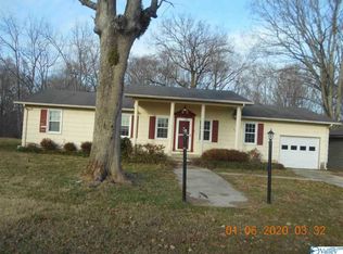 67 W Prospect Rd, Fayetteville, TN 37334